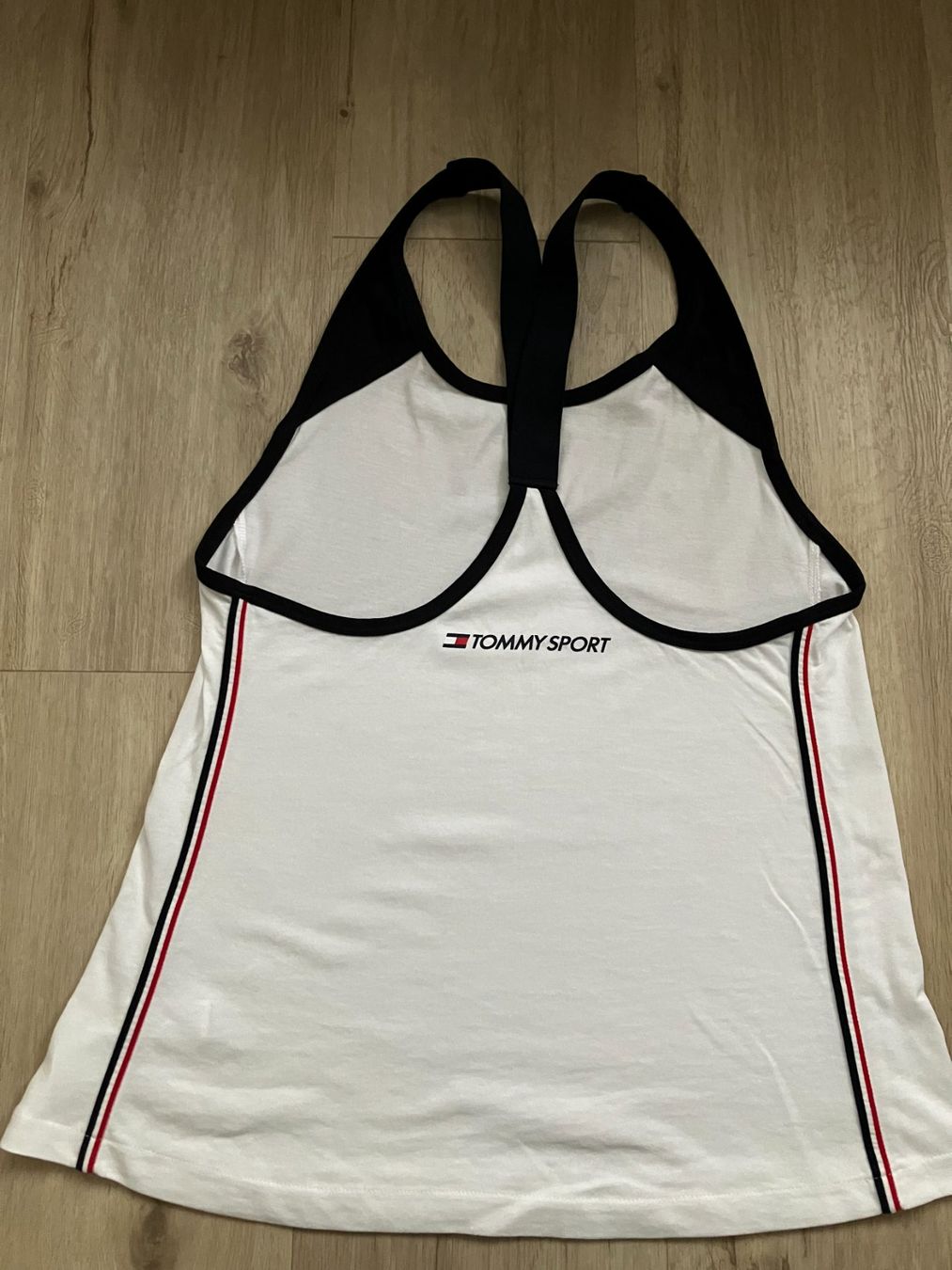 Tommy Hilfiger Tops: Sport-top, Tommy Hilfiger, S – Neuf (Voir description) à Baden par jcm_9dkf 1