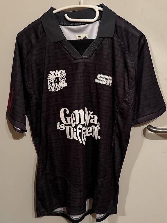 Maillots de corps & Pantalons: Maillot de foot SFC  – D'occasion à Bernex par siral05