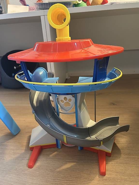 Giocattoli: Paw Patrol Tower – Usato da Schindellegi venduto da Cschuetz