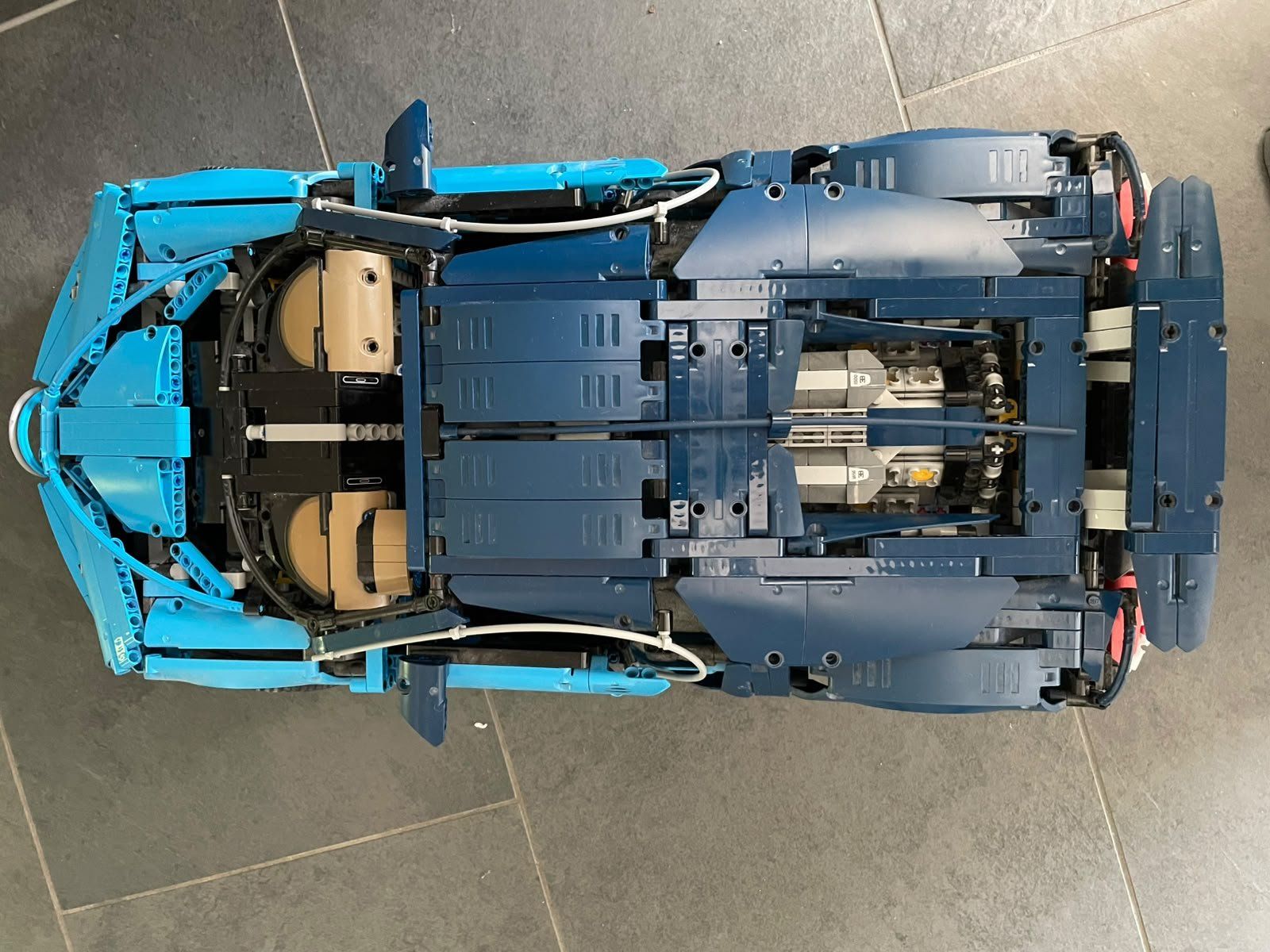 Lego Baukästen: 42083 Lego Bugatti Chiron – Gebraucht aus Illnau von Studer02 6