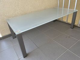 Glastisch 