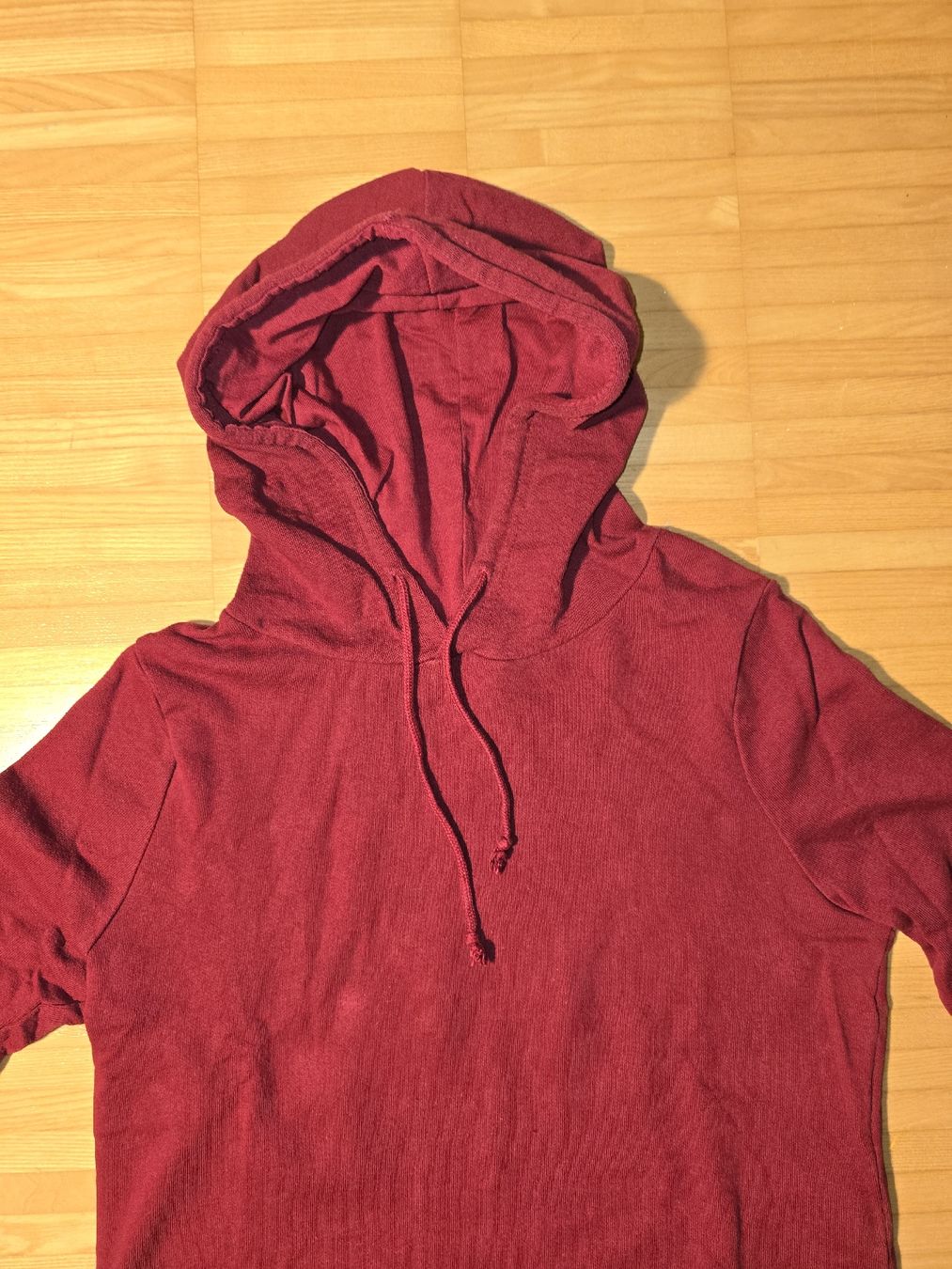 Maglioni & Felpe: Roter Kapuzenpullover, Grösse S – Usato da St. Gallen venduto da A.W.128 2