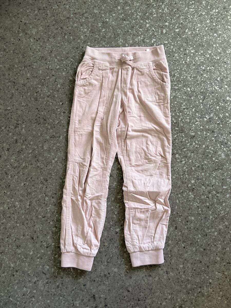 H&M Pantaloni: Cordhose rosa - Grösse 128 – Usato da Zuchwil venduto da Commander0