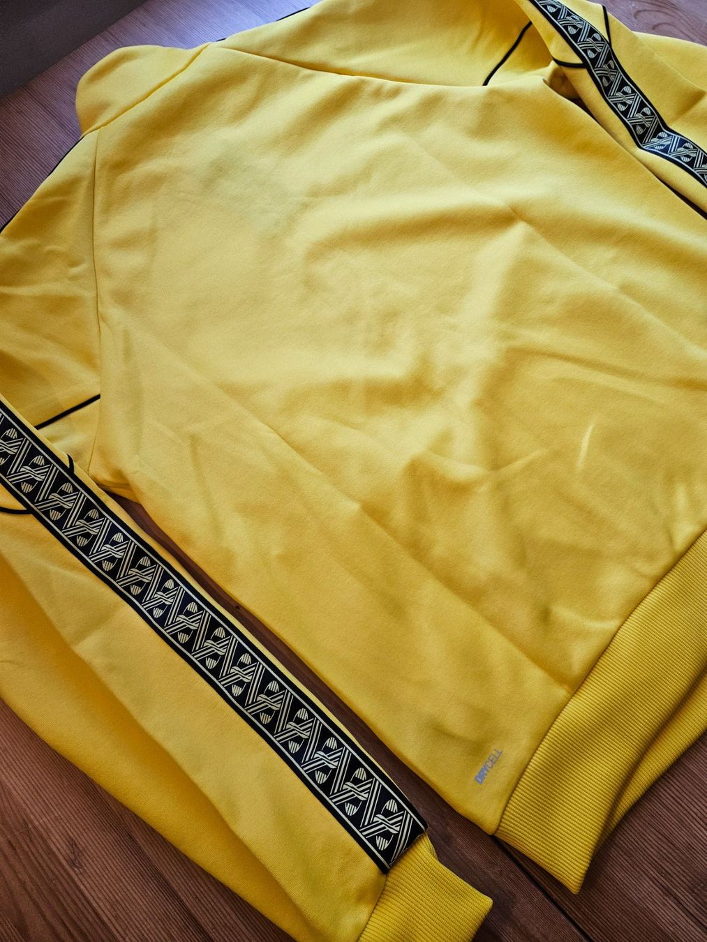 Puma Leibchen & Hosen: Borussia Dortmund Jacke NEU Puma Grösse M BVB – Neu (gemäss Beschreibung) aus Hägglingen von United-Village-Trade 7