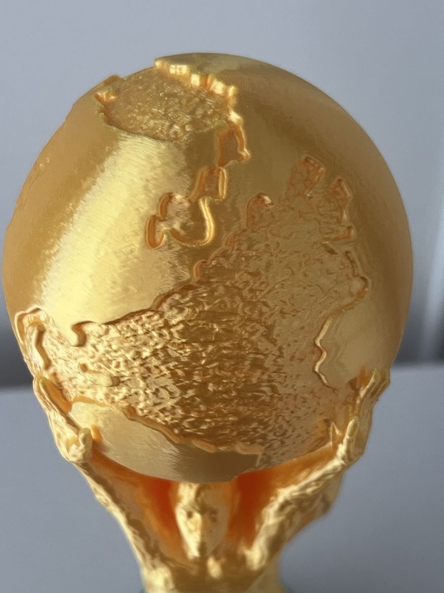 Altre raccolte & rarità: FIFA world cup Pokal Gold replica 3D print – Nuovo e nell'imballaggio originale da Eglisau venduto da SubSonicx 3