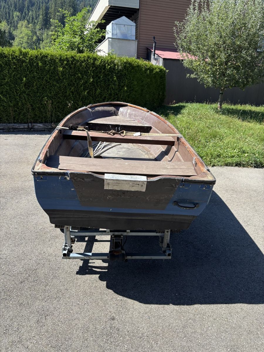 Boote: Boot mit hänger  und ausweise – Gebraucht aus Unteriberg von Guido037