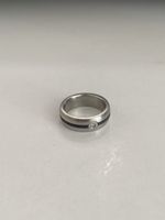 Bague argentée/noire avec strass 