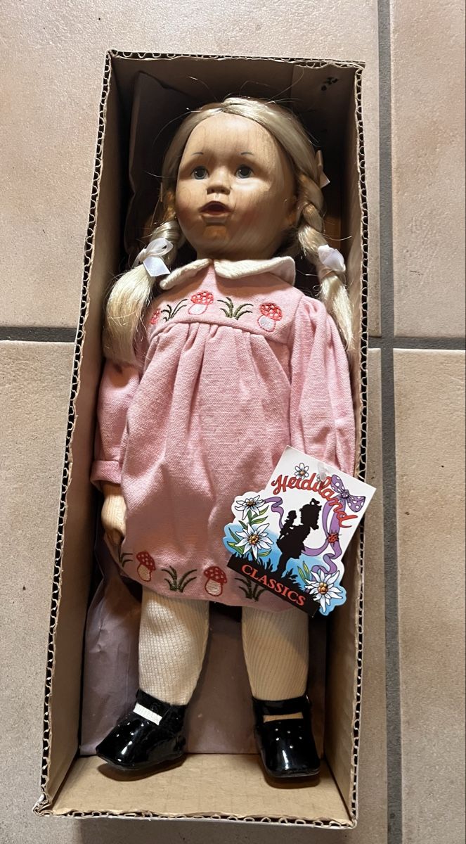 Bambole: Heidiland Puppe original – Nuovo (secondo la descrizione) da Glarus venduto da chr_s287