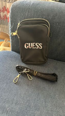 Guess Umhängetasche Schwarz NEU