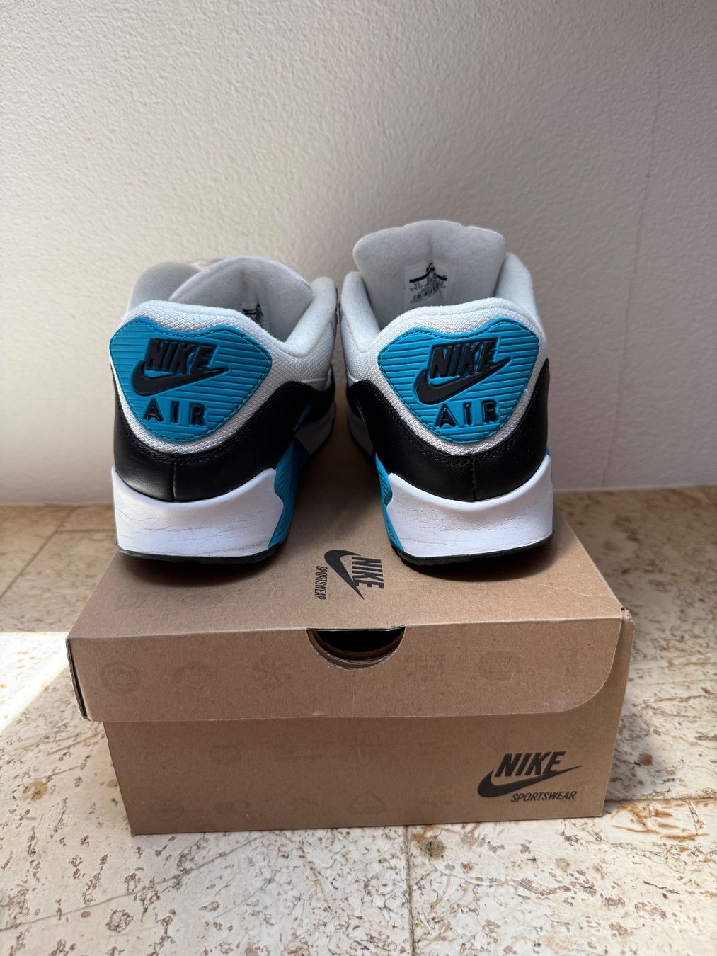 Nike Herrenschuhe: Nike Air Max 90 "Laser Blue" – Gebraucht aus Worb von le_castor 3