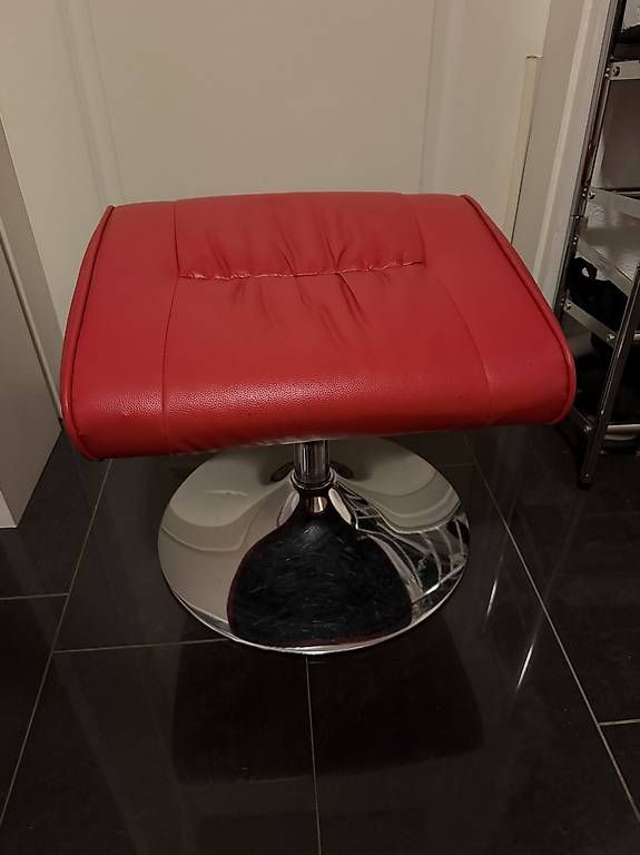 Hocker: Roter Hocker – Gebraucht aus oensingen von df1988 1