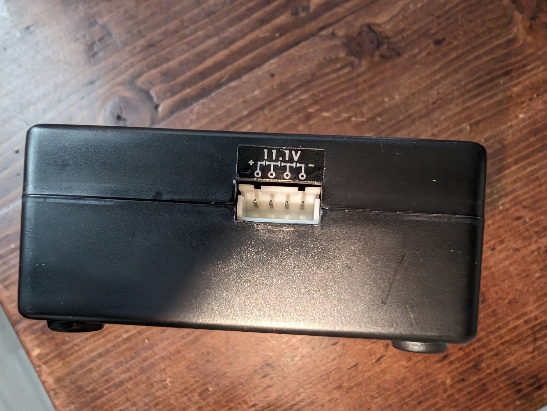 E-Flite Batterie, Caricabatterie & Alimentatori: Ladegerät Balancer 1.8A 3S 11.1V LiPo - E-Flite EFLC3115 – Usato da Winterthur venduto da Miwok 4