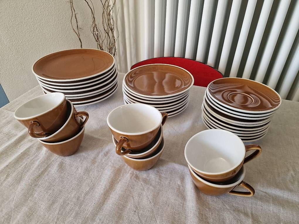 Set di piatti: Ensemble Rössler brun année 60 – Usato da Lausanne venduto da Bayarea2