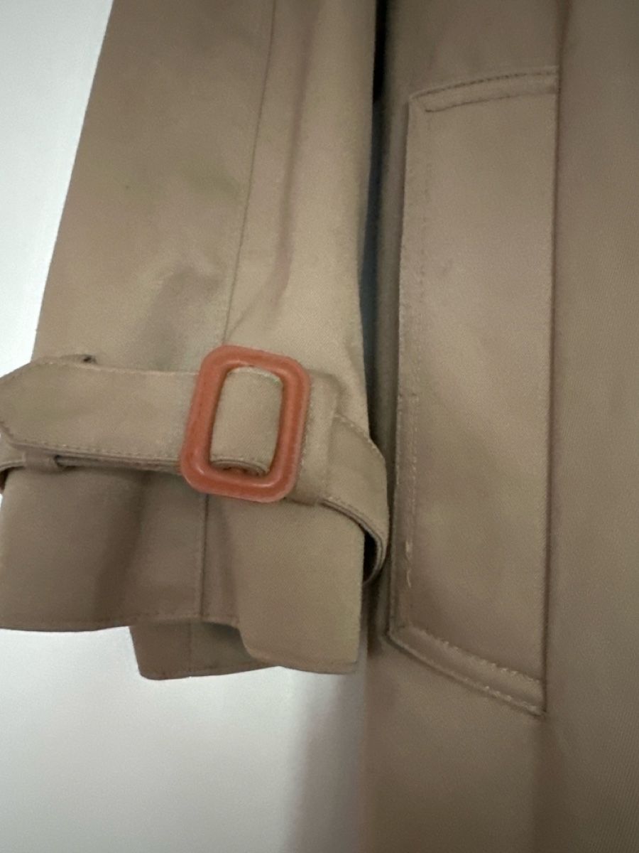 Cappotti: Evan-Picone Trench Coat. Beige, Size Medium – Usato da Binningen venduto da can_s2yh 1