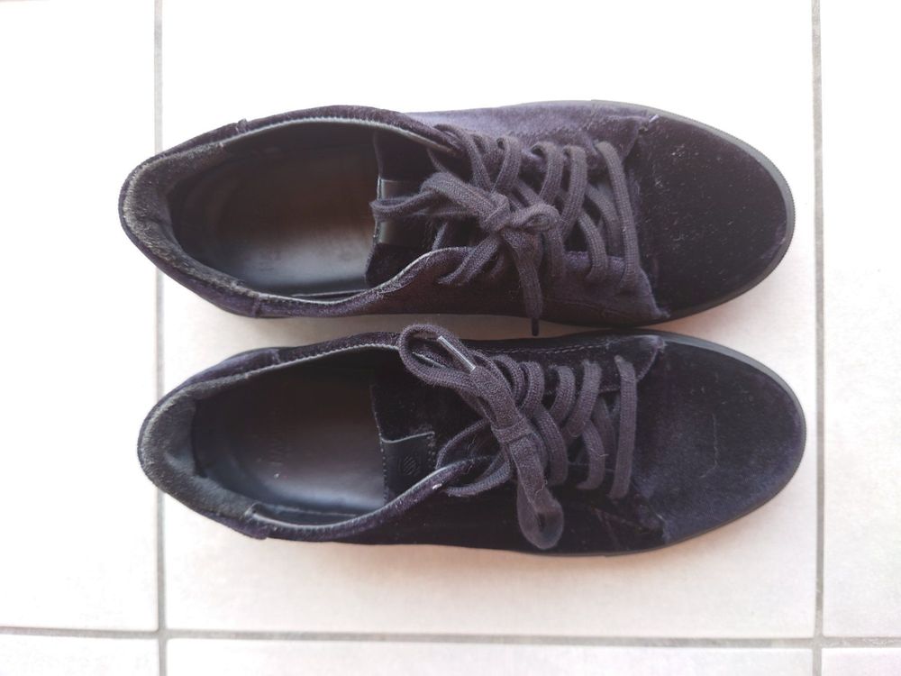 Navyboot Scarpe da donna: Navyboot Sneaker 39, schwarz samtig – Usato da Wattwil venduto da LaLa90 2