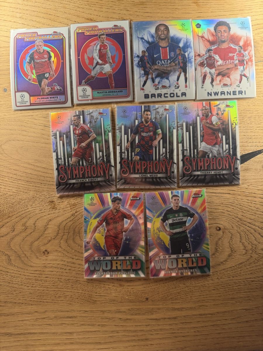 Topps Carte collezionabili: Topps Finest 9 Karten im Gesamtpaket – Nuovo (secondo la descrizione) da Basel venduto da sim_dq7j