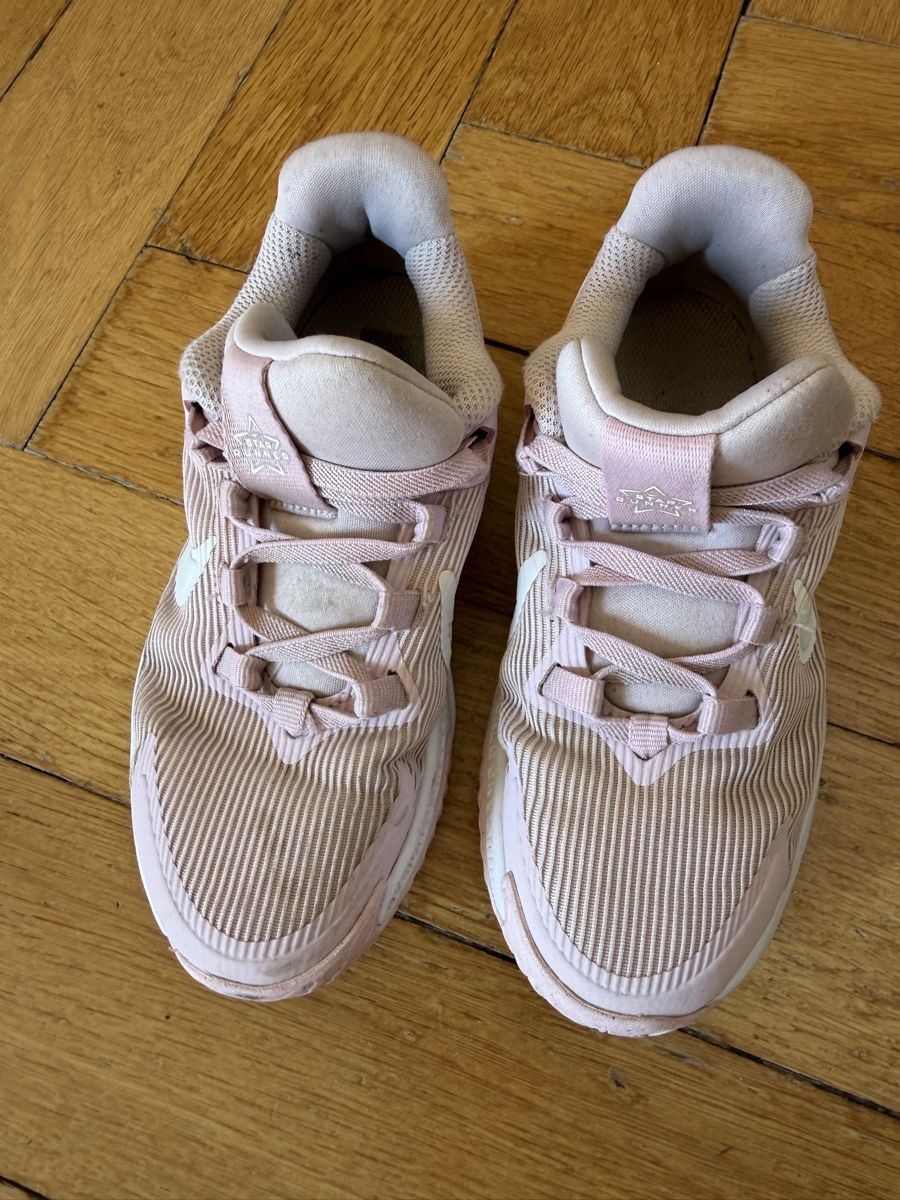 Nike Schuhe für Jungen: Nike Star Runner 3 Kinder Turnschuhe, Grösse 29.5 – Gebraucht aus Bern von Elisa64