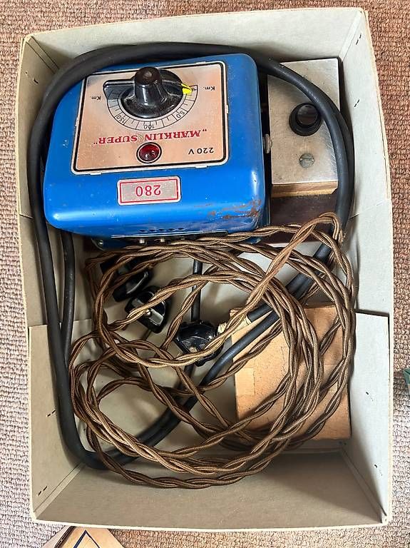 Modellini di ferrovie: Märklin Super 280 Transformator  Modelleisenbahn – Usato da Ziefen venduto da adr_vts8
