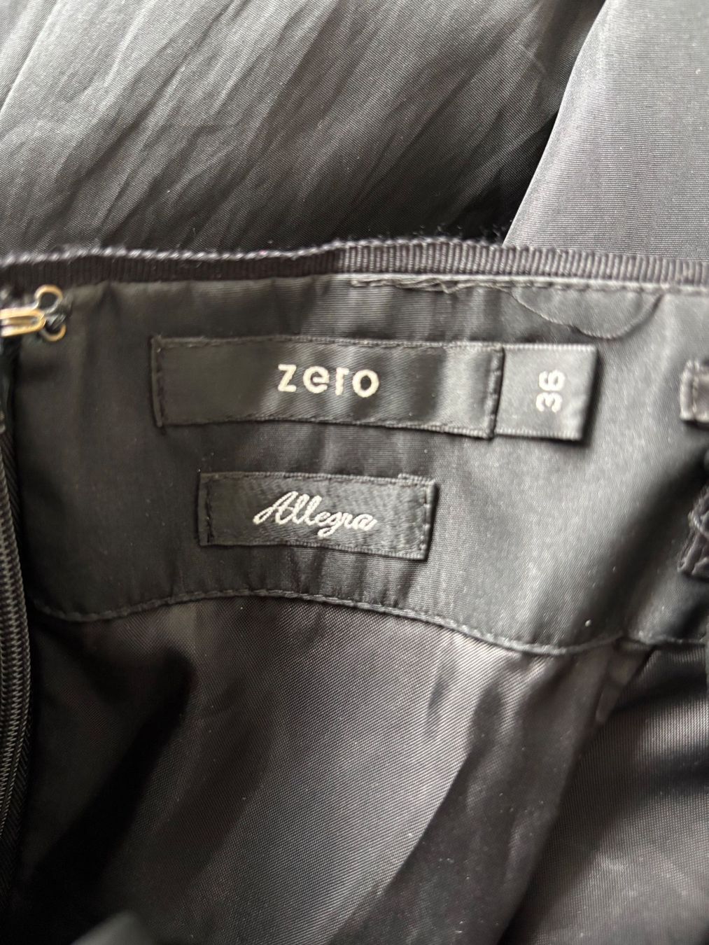 Kleider: Robe cocktail – Gebraucht aus Arbaz von CicciStore 4