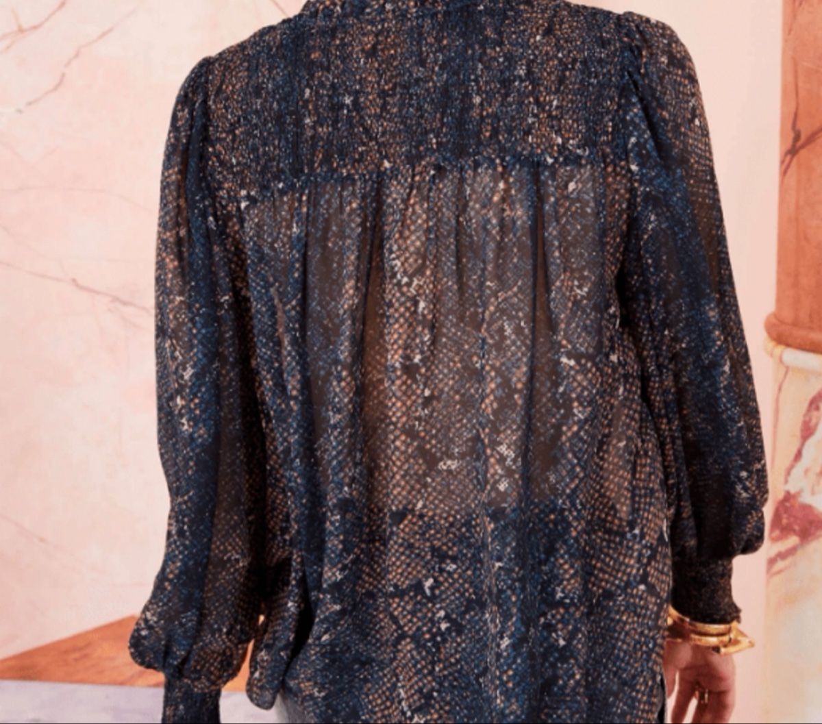 Ulla Johnson Camicette: Ulla Johnson snake print blouse size 6 chic & stylish 52 – Nuovo (secondo la descrizione) da Zürich venduto da Milo2021