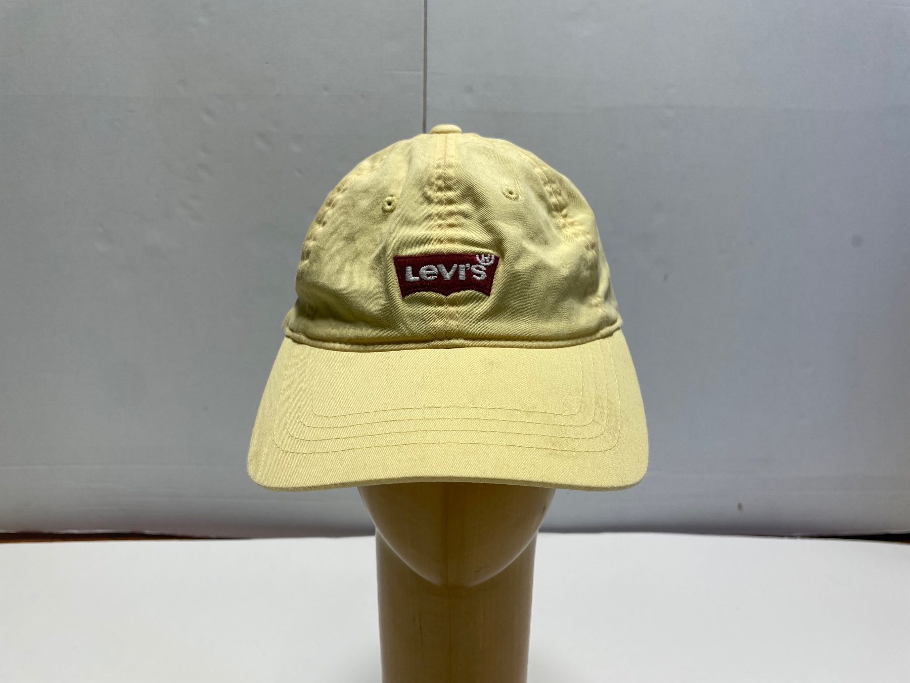 Levi's Copricapi, berretti & cappellini: Vintage Y2K Levi's Cap – Usato da Zürich venduto da le_souk