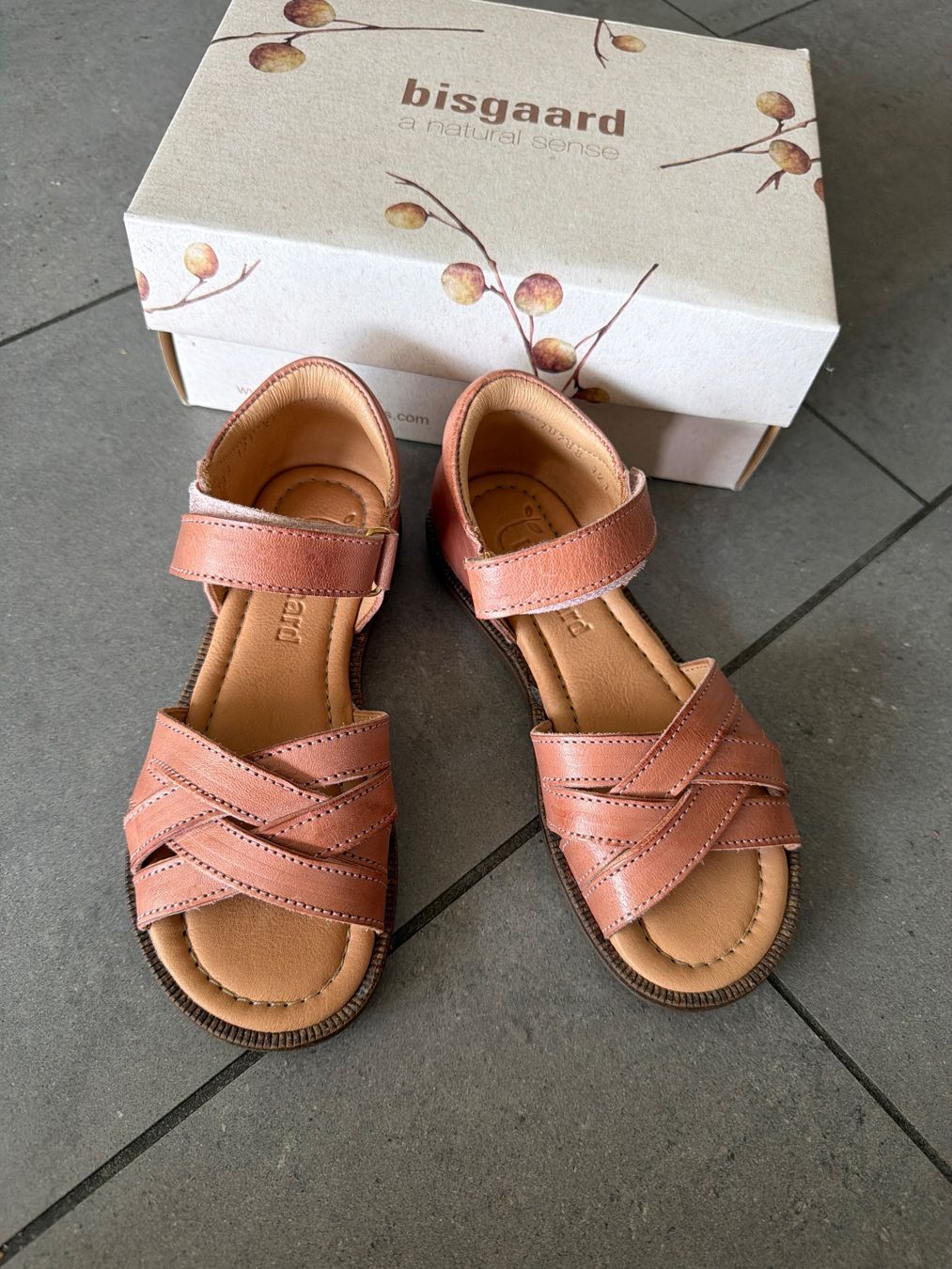 Bisgaard Scarpe per ragazze: Neue Bisgaard Leder-Sandalen – Nuovo e nell'imballaggio originale da Steffisburg venduto da elle013