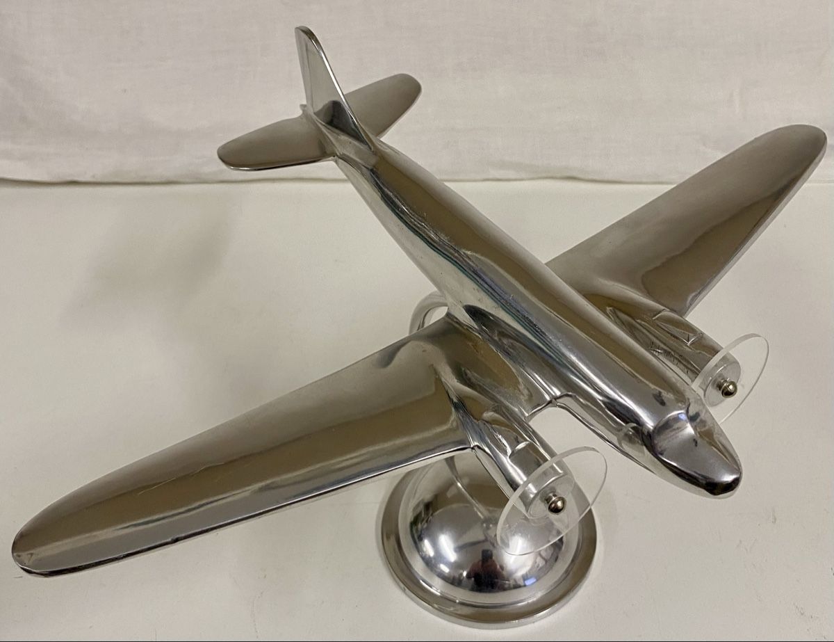 Kits de montage: Schreibtischmodell DC-3 Aluminium  – D'occasion à Glattbrugg par Pischte.Brockenhaus 3