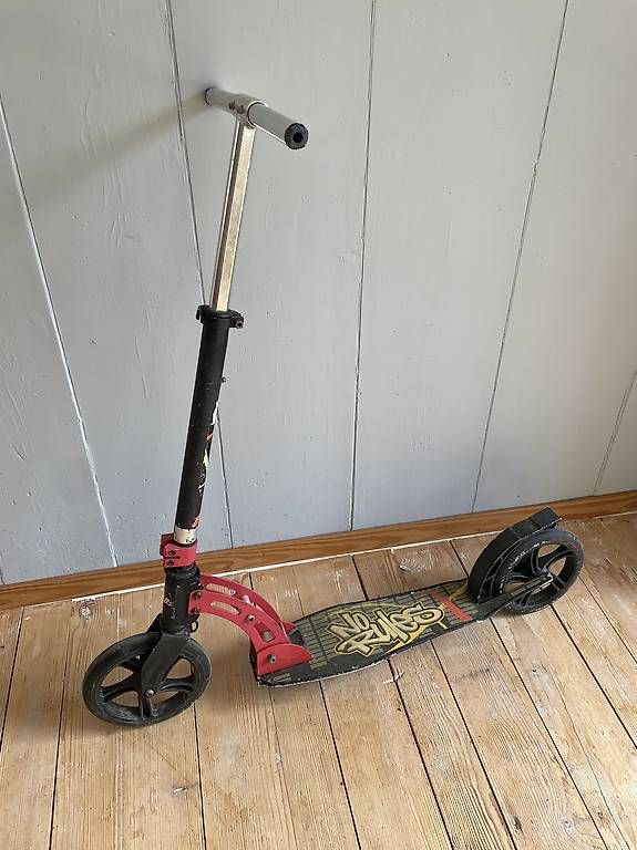 Kickboard: Diverse Trottinette , verschiedene Farben und Ausführungen  – Gebraucht aus Reutigen von Schu456 3
