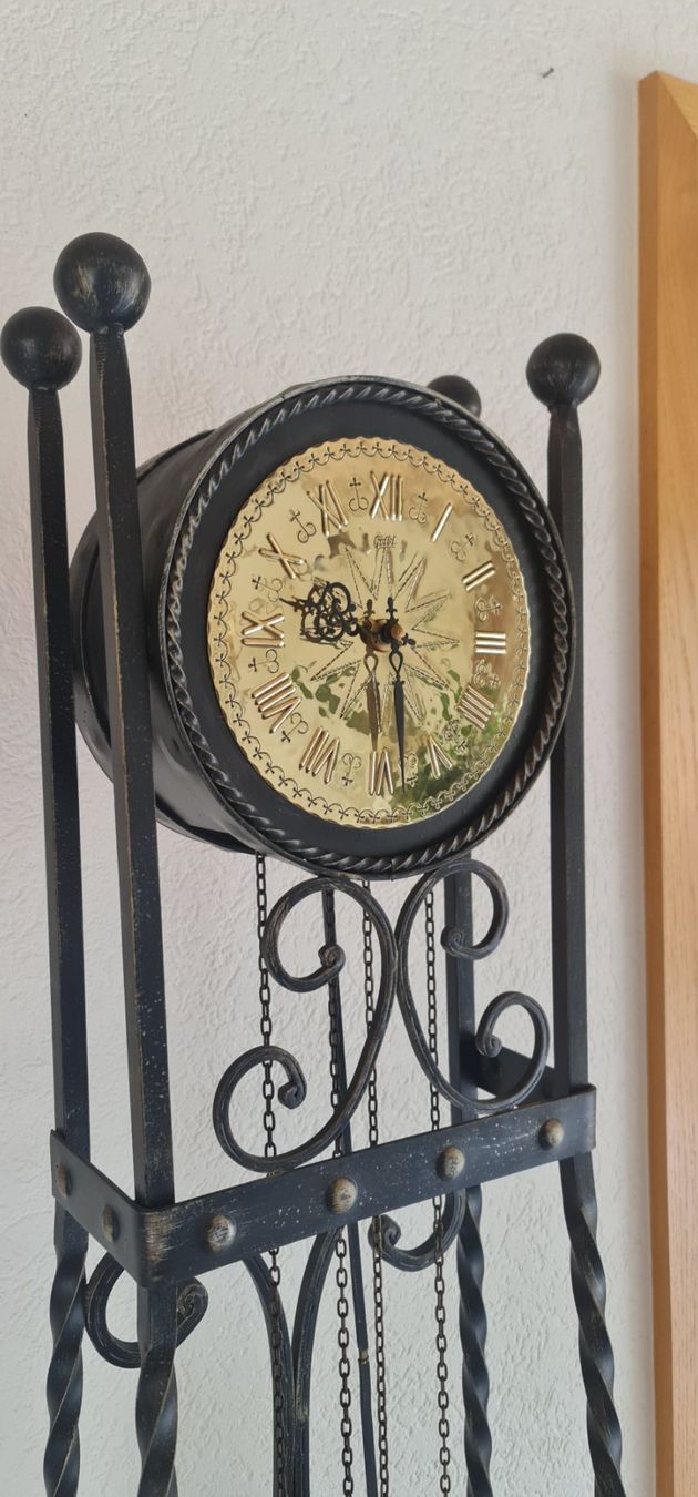 Pendules & Horloges murales: Exklusive Standuhr – D'occasion à Meiringen par Logia 2