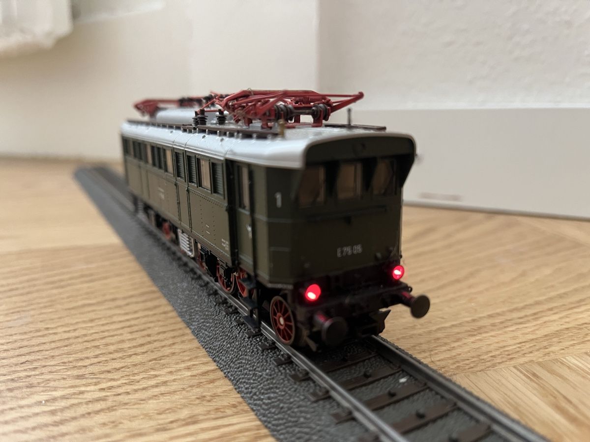 Märklin Modelleisenbahnen: DR BR E 75 Märklin digital – Gebraucht aus Basel von Re620_11627 6