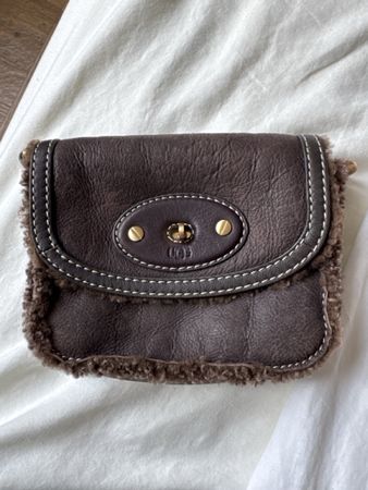 Ugg täschchen