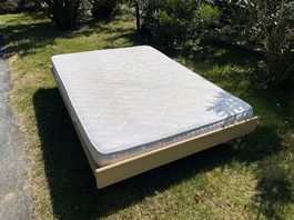 Bett 140x200, inkl. Matratze