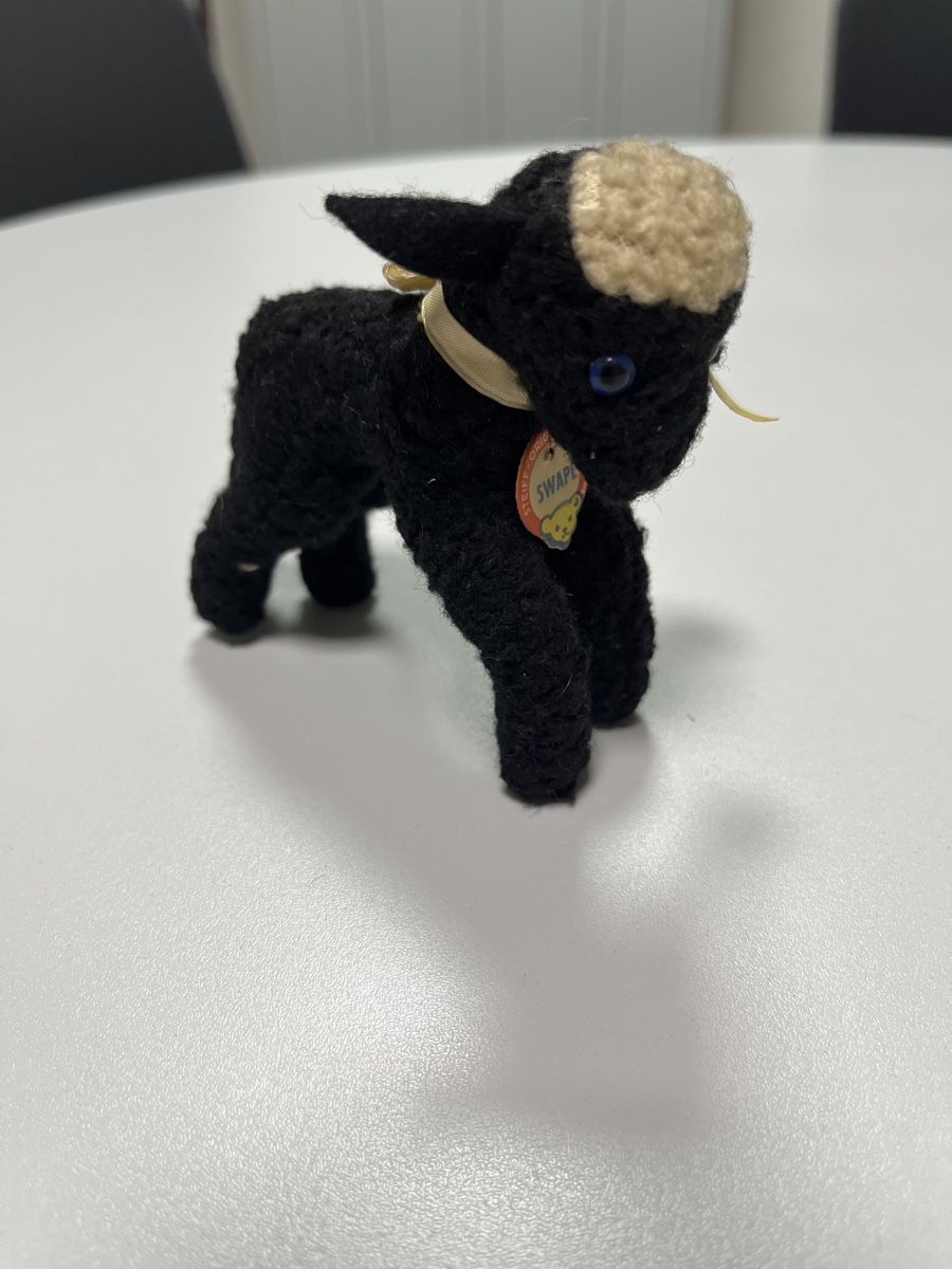 Steiff Spielzeuge: Steiff Lamm Swapl Art. Nr. 6510.0 ca. 10cm gross – Gebraucht aus Dietikon von cre8different 1