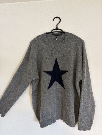 Pull de chez Chicorée motif étoile gris taille M occasion