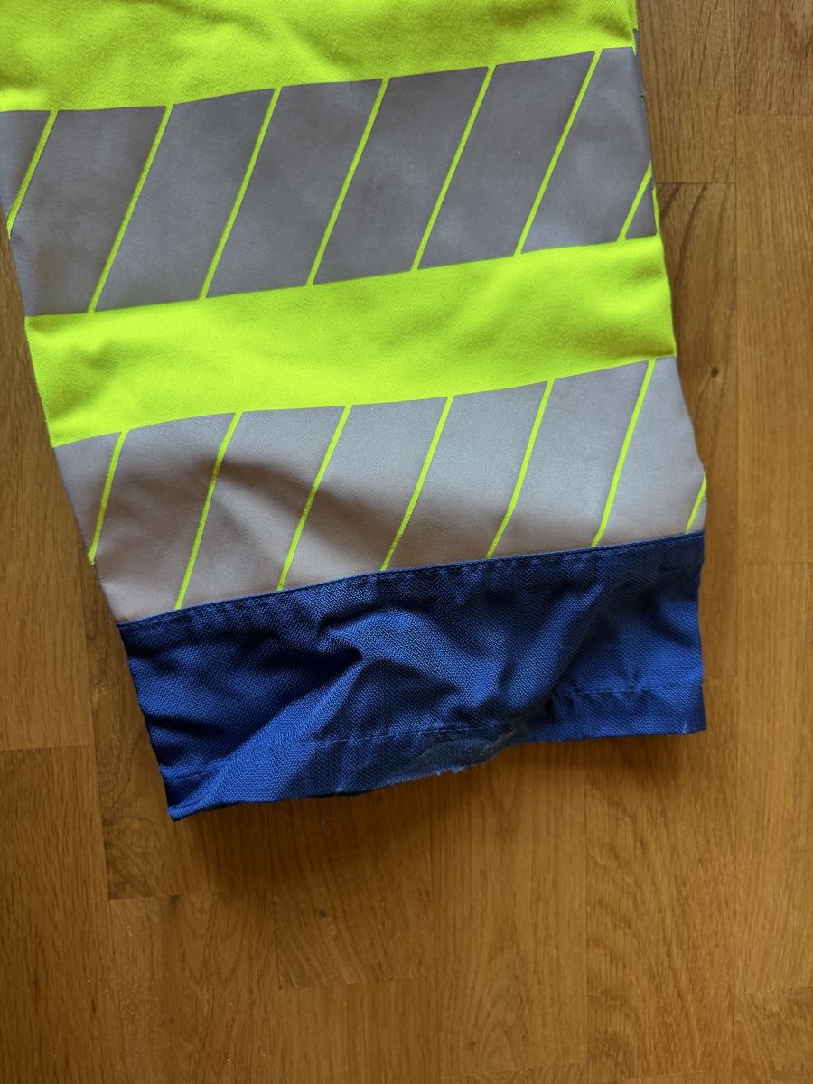 Engelbert Strauss Kleiderpakete: Warnschutzkleider Packet – Neu (gemäss Beschreibung) aus Meiringen von Sokajina 7
