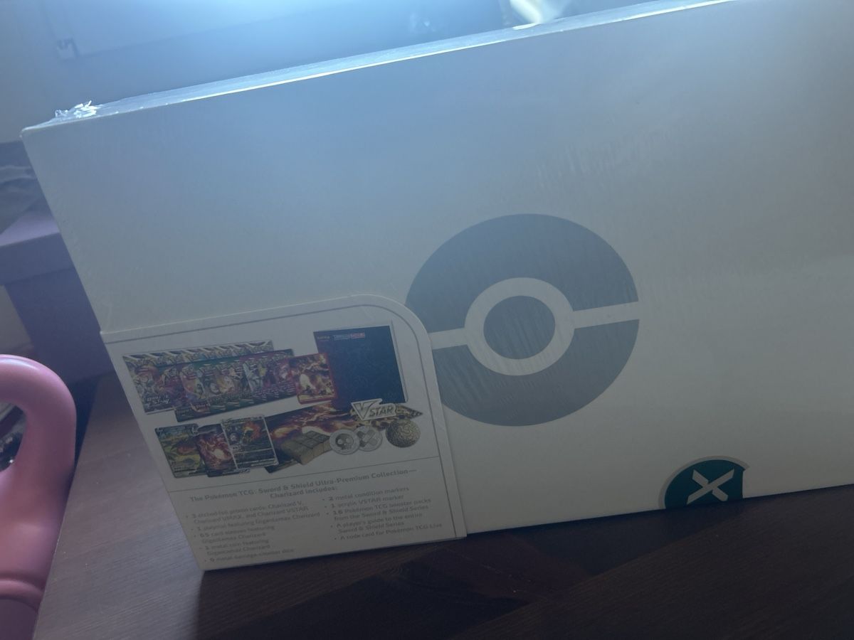Pokémon Carte collezionabili: Pokemon Ultra-Premium Collection Charizard ENG sealed – Nuovo (secondo la descrizione) da Münchenstein venduto da Mario19966 3