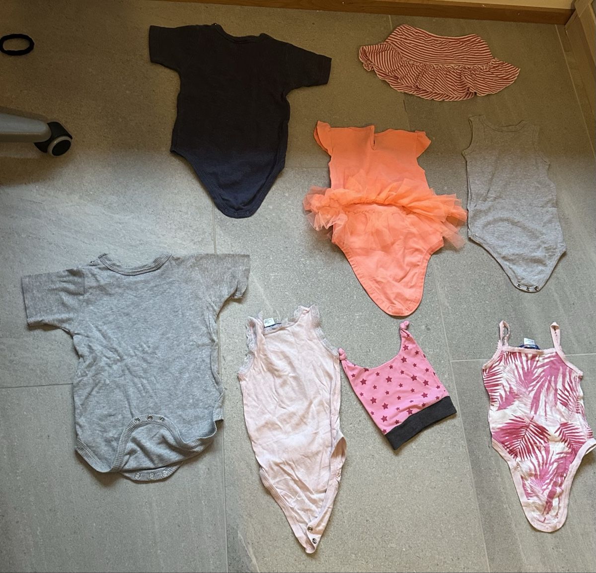 Lotti & Set di vestiti: Baby Kleiderpaket, Grösse 74 – Usato da Fahrwangen venduto da lya_n6l6 1