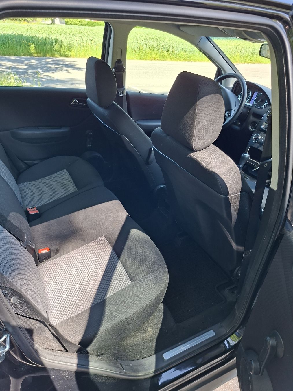 Mercedes-Benz Autos: Mercedes Benz A170 W169 – Gebraucht aus Steffisburg von mic_5ksq 9