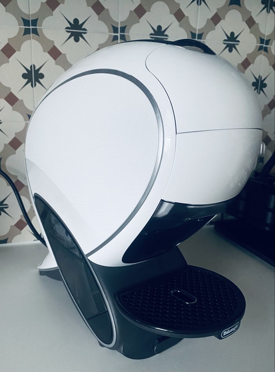 Nescafé Macchine per caffè & Macchine per espresso: Machine à café Nescafé Dolce Gusto - neuve – Nuovo e nell'imballaggio originale da Delémont venduto da bou_26 2