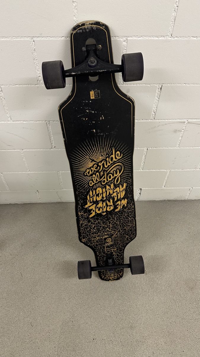 Skateboards: Longboard Oxelo schwarz gelb – Usato da Niederweningen venduto da Ro-so 1