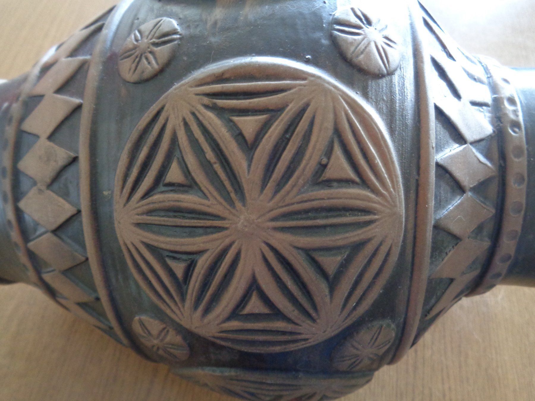 Vasen & Gefässe: GROSSE, ALTE VASE 31 / 33 – Gebraucht aus Lausanne von kiliman73 2