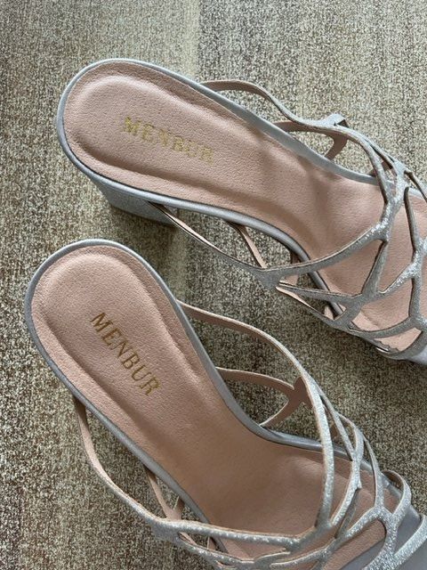 Scarpe da donna: MENBUR BELLES SANDALES SOIREE ARGENTEES TAILLE 39 – Nuovo (secondo la descrizione) da Bernex venduto da eunicefitz 2