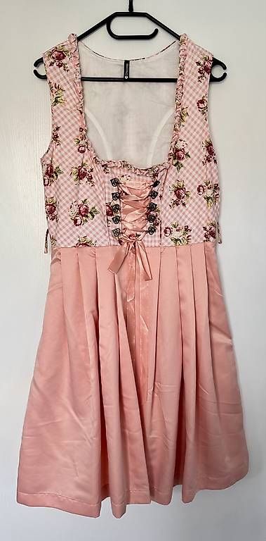 Vestiti: Dirndl Gr. M – Usato da Sarnen venduto da Sejosa15 2