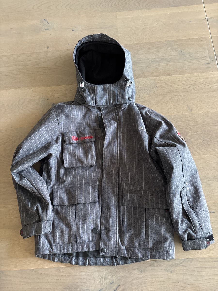Jacken & Mäntel: Winterjacke von Rush, gestreift, Grösse 128 – Gebraucht aus Utzenstorf von chrigelti