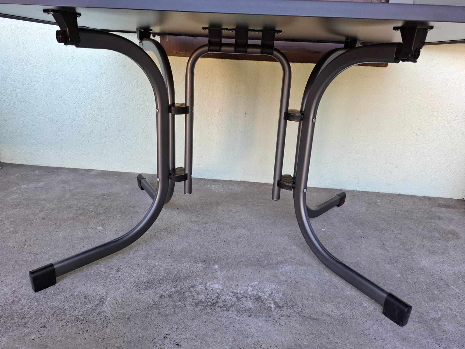 Tische: Gartentisch – Gebraucht aus Birsfelden von aer_q78f 1