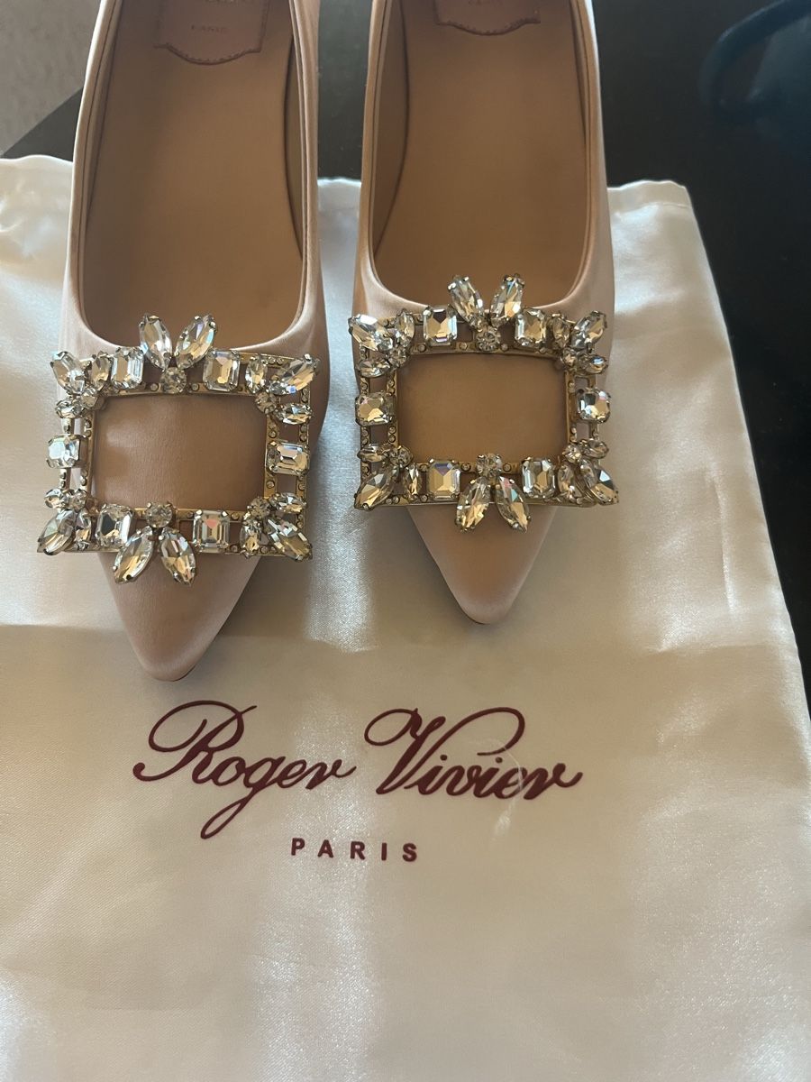 Damenschuhe: Roger Vivier Schuhe 38 – Neu und originalverpackt aus Saanen von SoniaMichaela