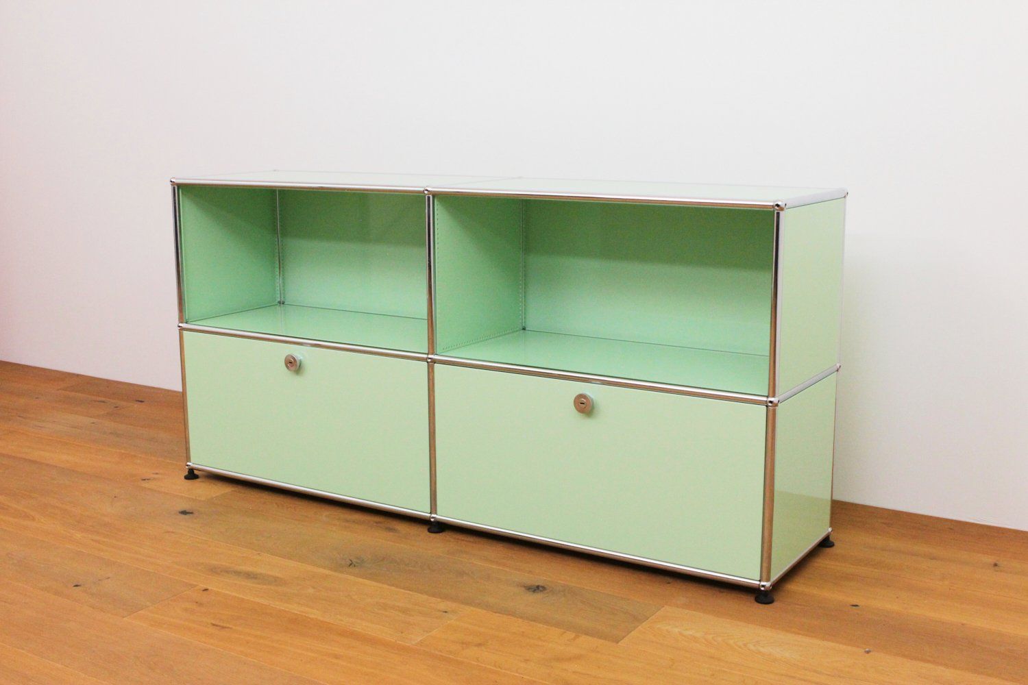 USM Cassettiere: USM Haller Sideboard // UPCYCLED // NEUE FARBEN – Nuovo (secondo la descrizione) da Affoltern am Albis venduto da StudioStandard 1