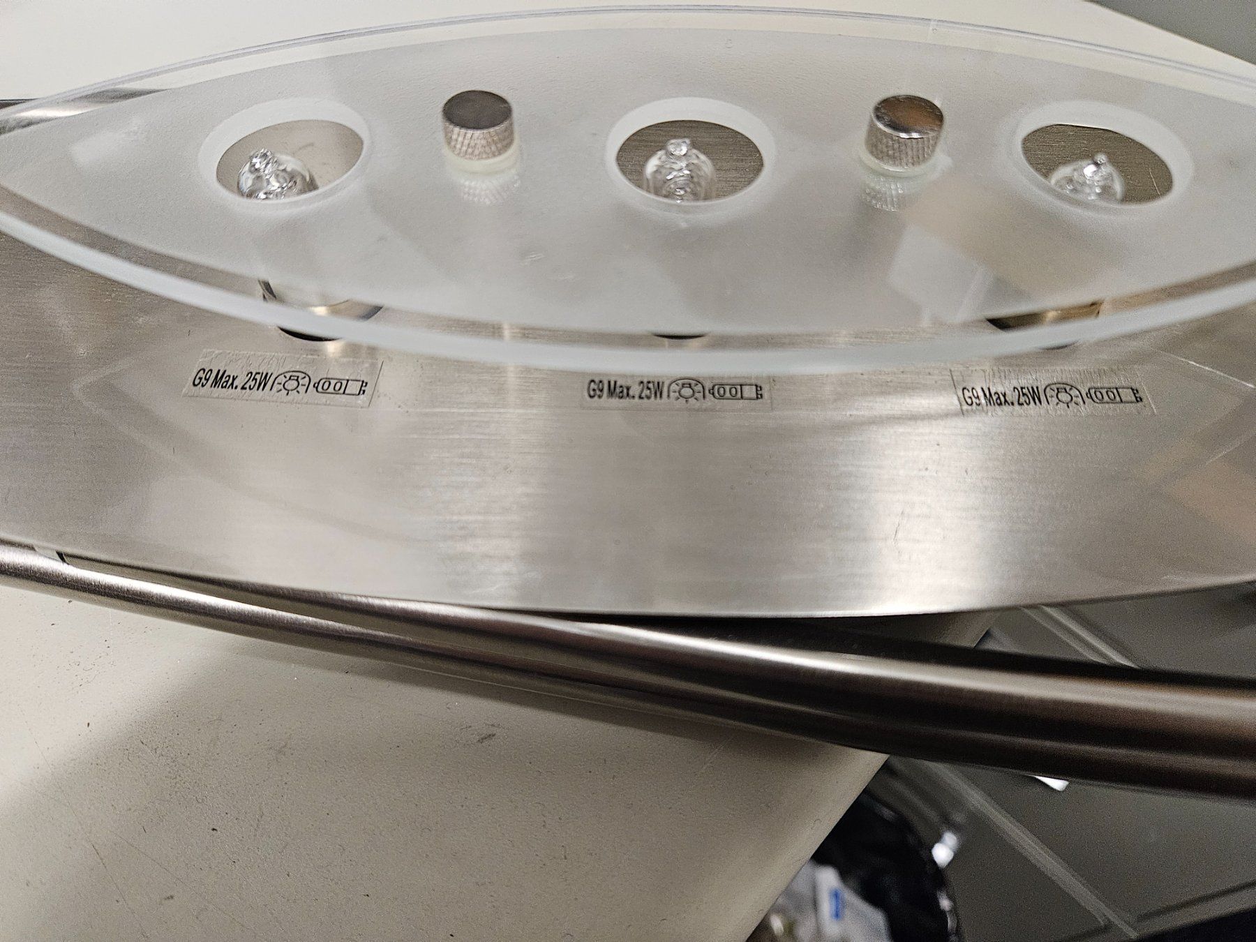 Lampadari & plafoniere: Moderne Deckenleuchte Chromstahl ca 125cm Länge – Usato da Chur venduto da Einszweidreiviermein 5