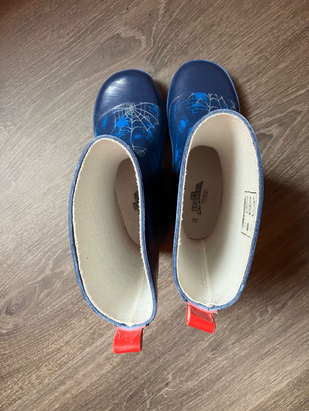 Scarpe da uomo: Gummistiefel/Regenstiefel Spiderman Gr. 30 – Usato da Gattikon venduto da stri_lgs79 3