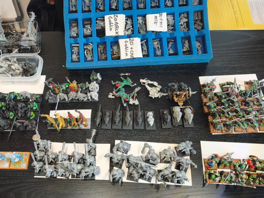 Spielzeuge: Warhammer WFB Ork and goblins - Sold separately! – Gebraucht aus Genève von EMellau 1